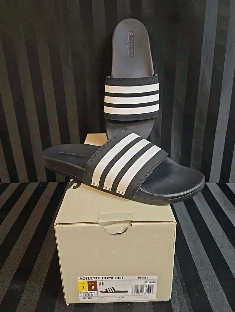 Men US 8 Women US 9 Unisex Adidas Adilette Comfort Slides